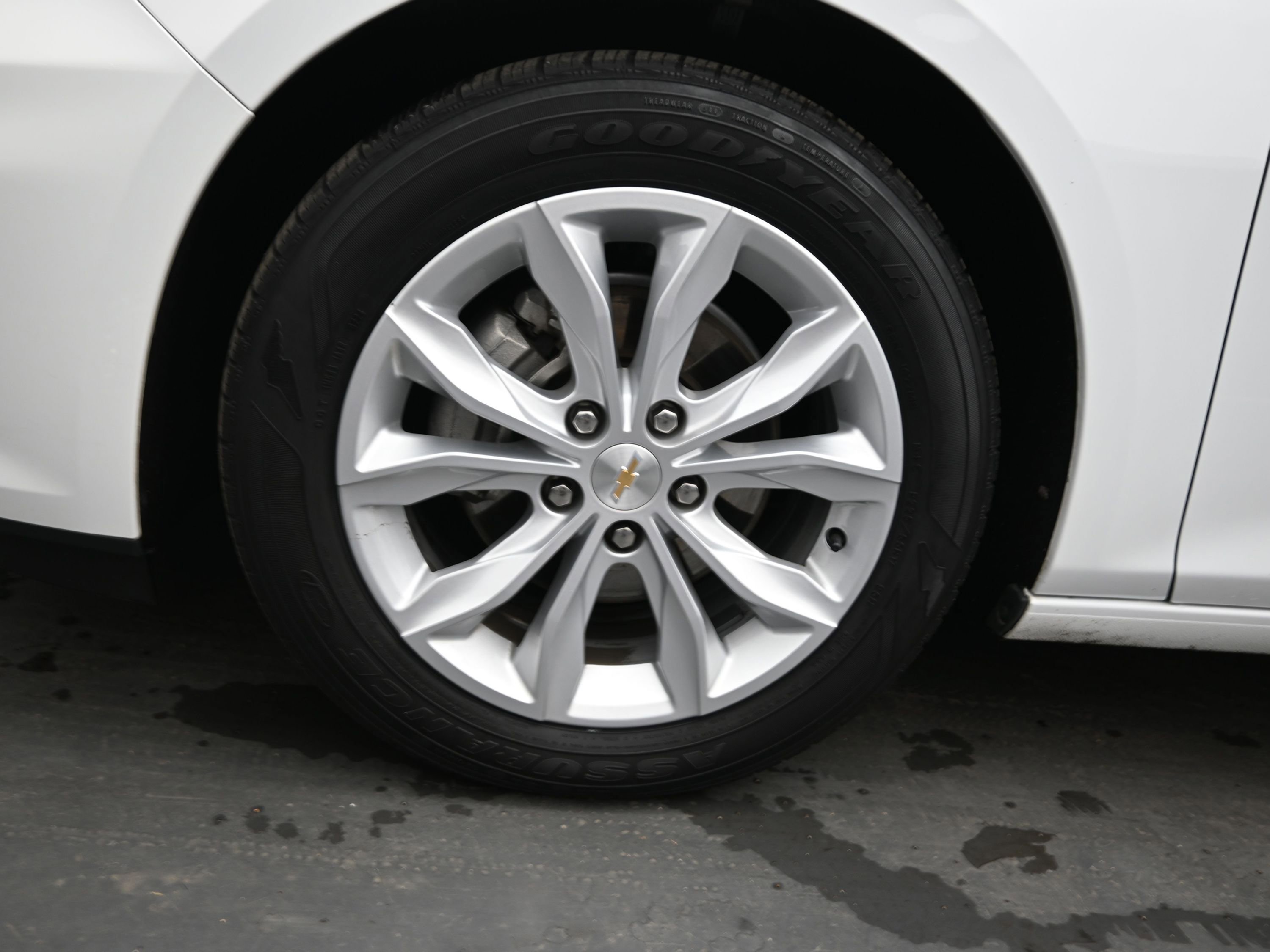 Used 2024 Chevrolet Malibu LT image 11