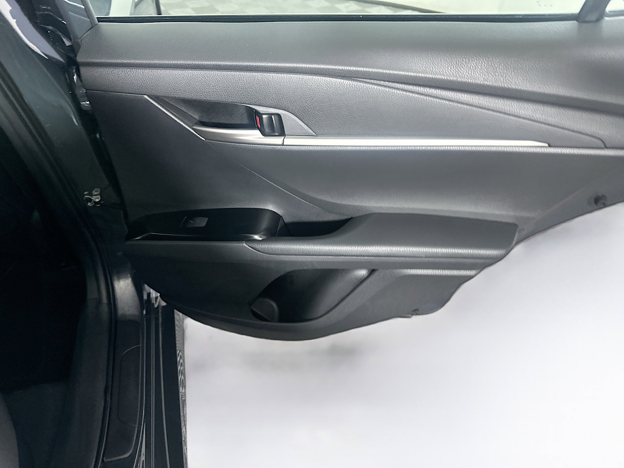 Used 2026 Toyota Camry LE image 28