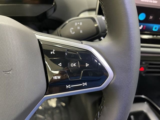 New 2025 Volkswagen ID.4 Pro image 17