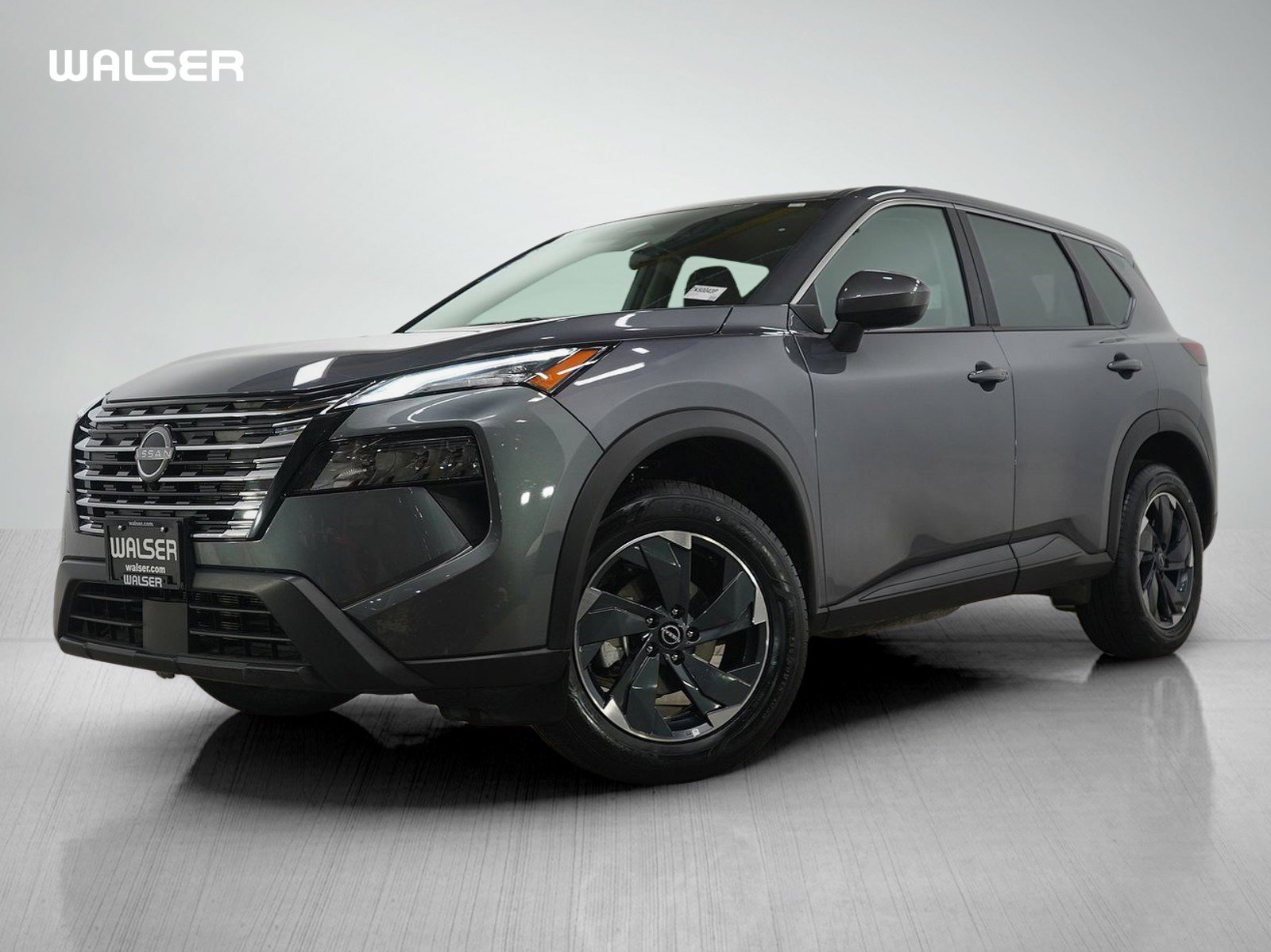 Used 2025 Nissan Rogue SV image 1