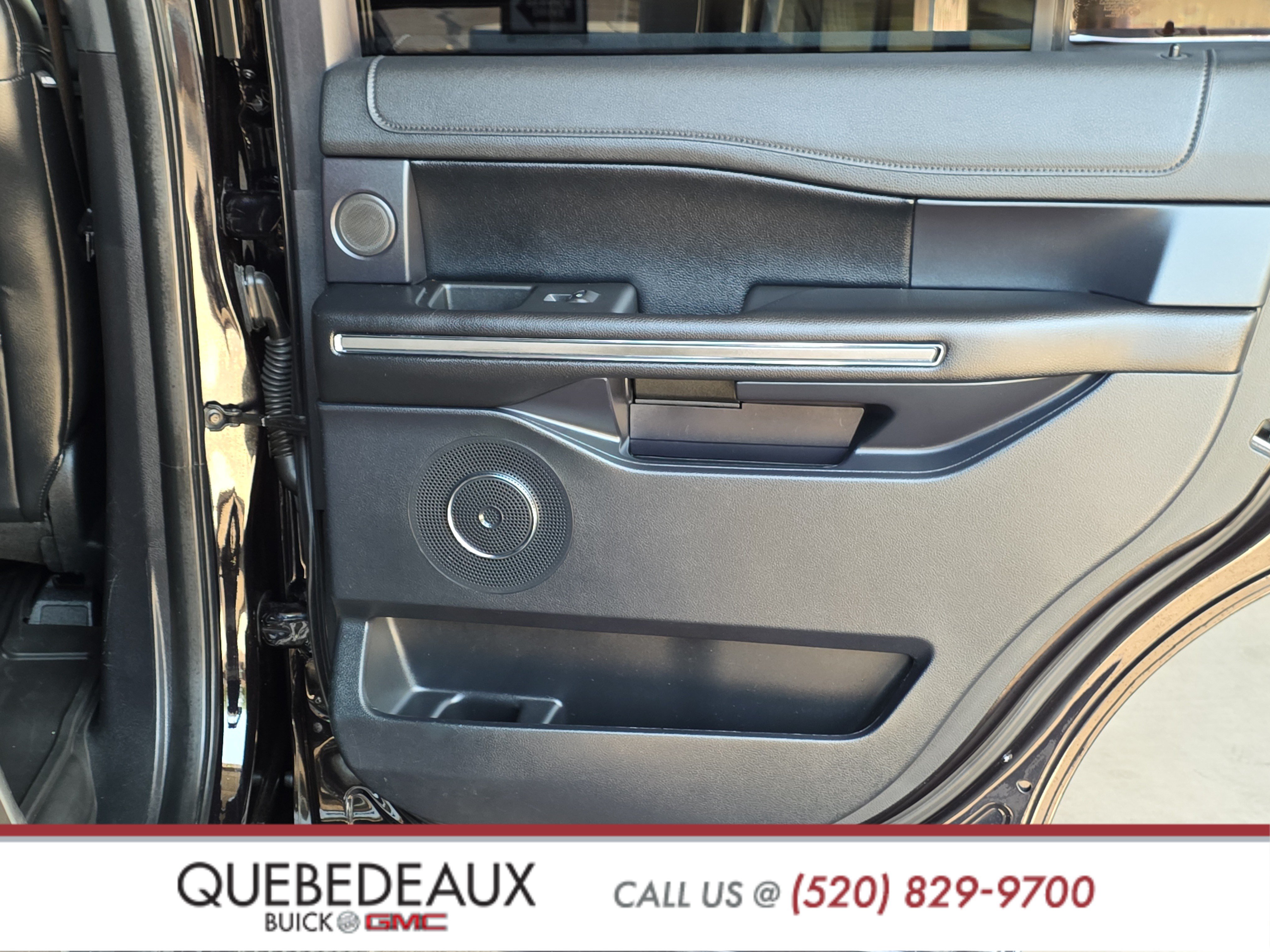Used 2019 Ford Expedition XLT w/ Equipment Group 202A RWD image 26