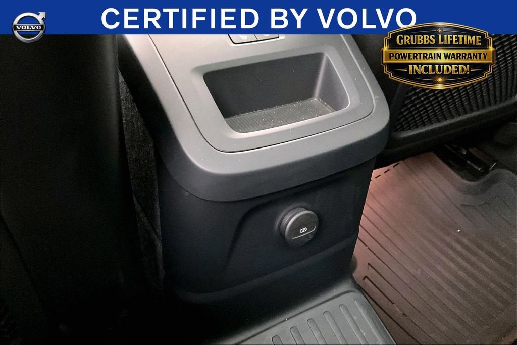 Used 2025 Volvo XC60 T8 Ultra w/ Protection Package Premier AWD/4WD image 30