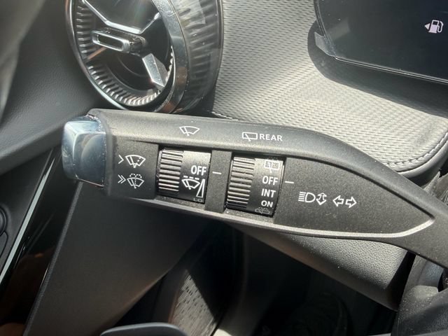 Certified 2025 Chevrolet Equinox LT w/ Safety and Technology Package FWD image 31