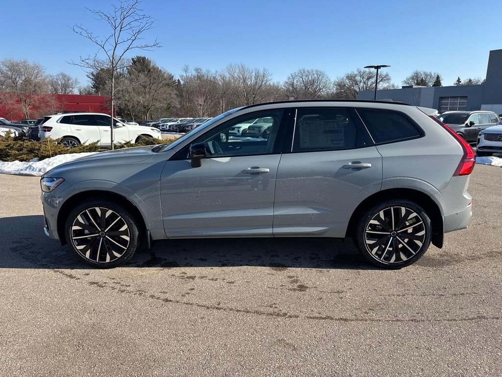 New 2026 Volvo XC60 B5 Ultra w/ Climate Package AWD/4WD image 2