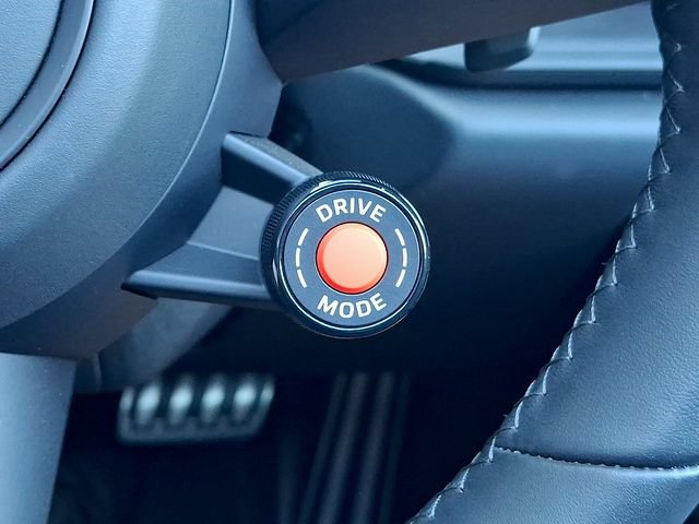 Certified 2025 Porsche 911 Targa 4 GTS AWD/4WD image 30