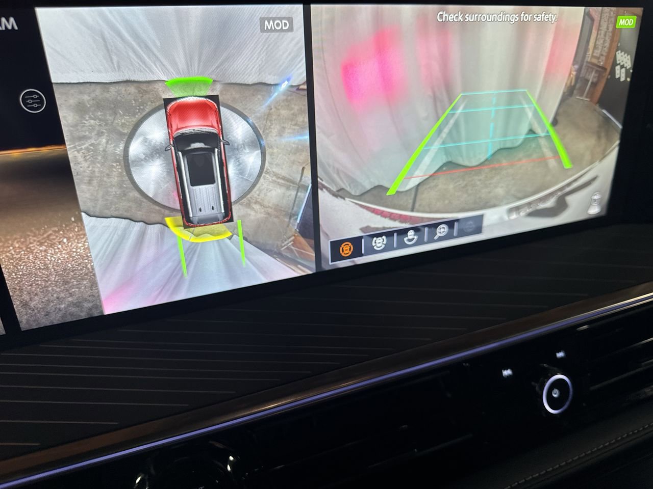 Used 2025 INFINITI QX80 Autograph w/ Premium Cargo Package image 56