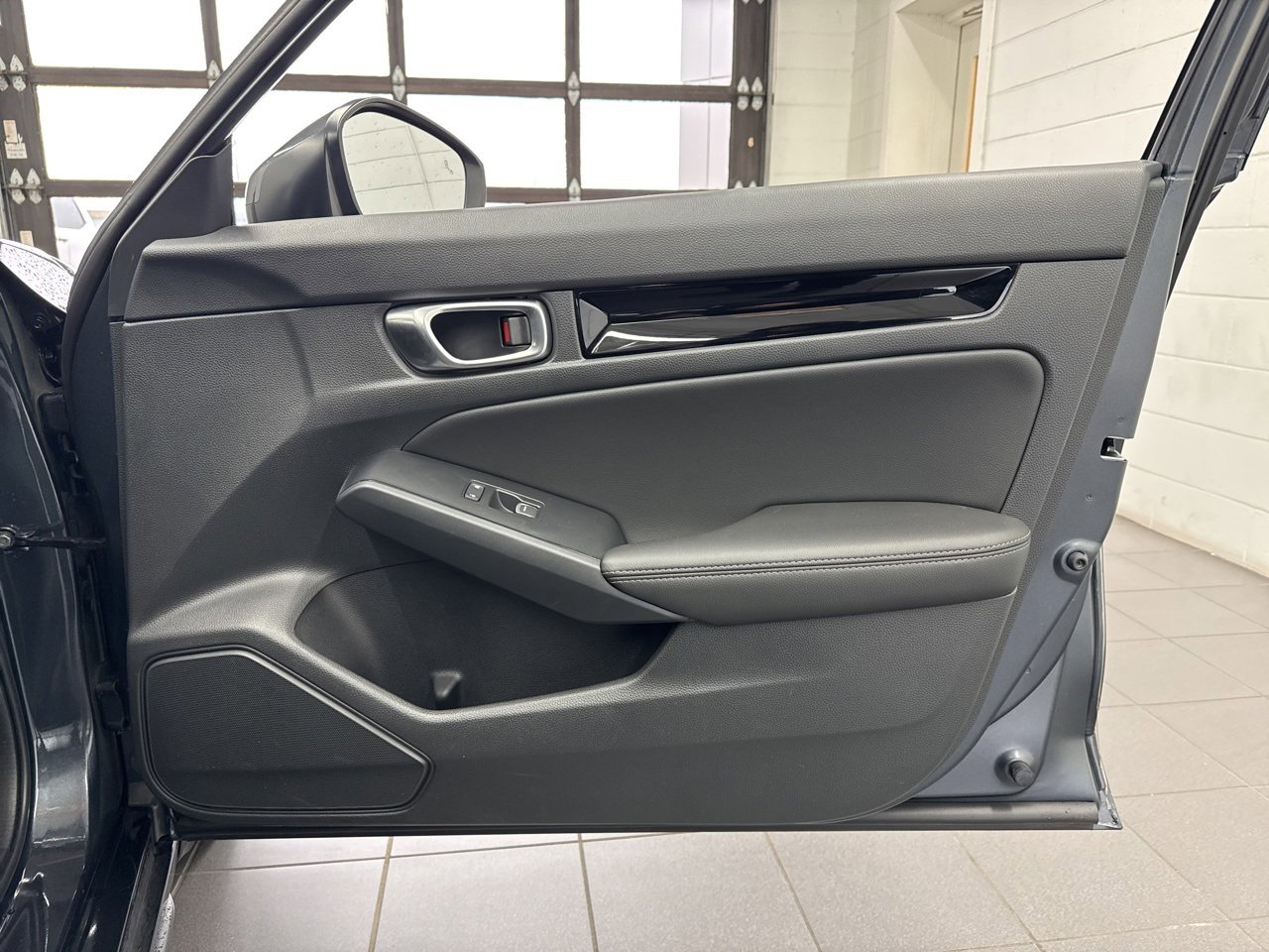 Used 2023 Honda Civic EX-L image 50