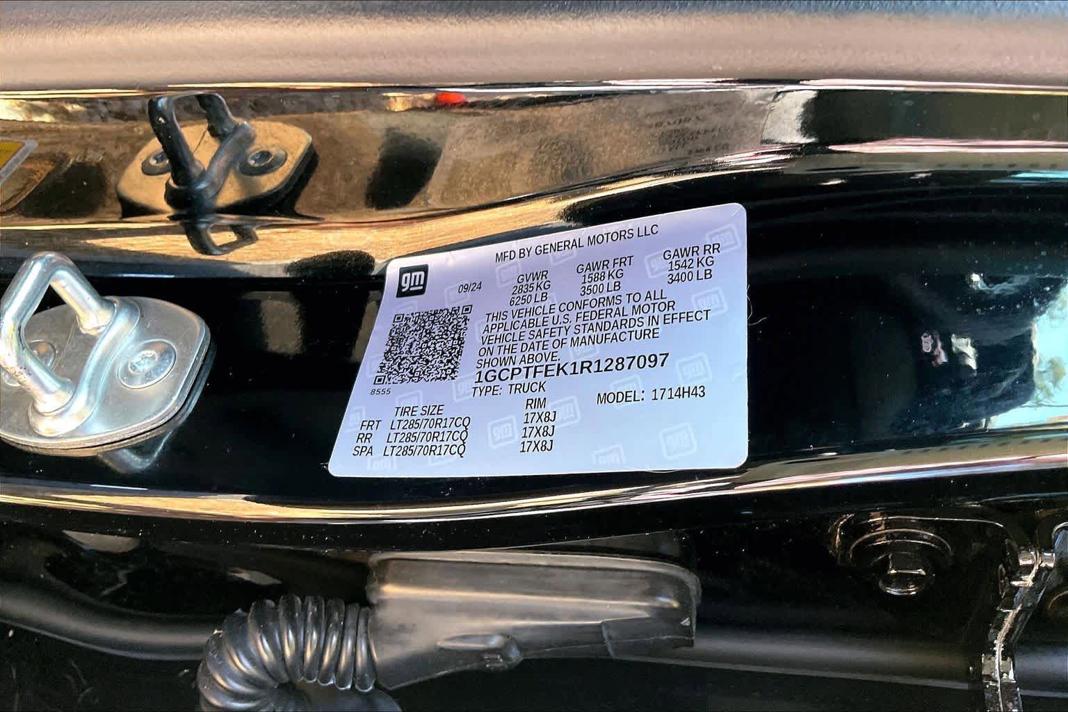Certified 2024 Chevrolet Colorado ZR2 w/ ZR2 Convenience Package III image 30