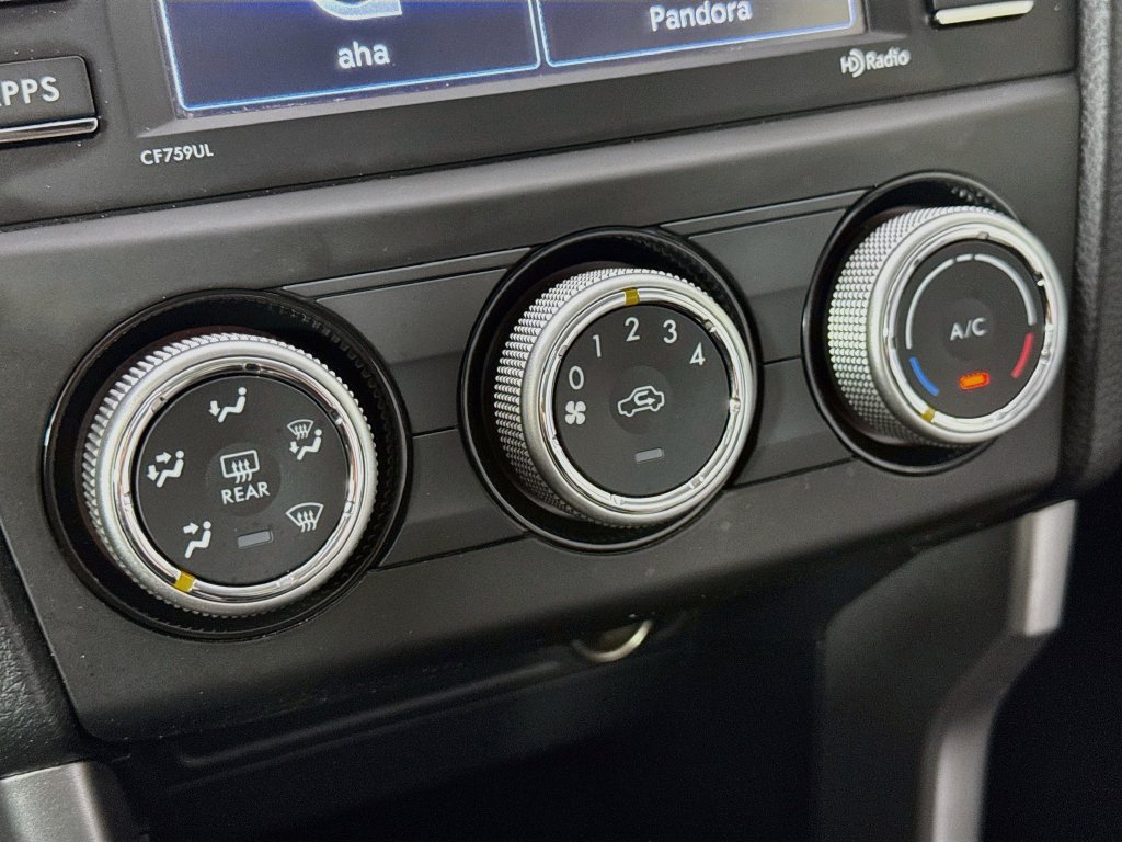 Used 2018 Subaru Forester 2.5i AWD/4WD image 18