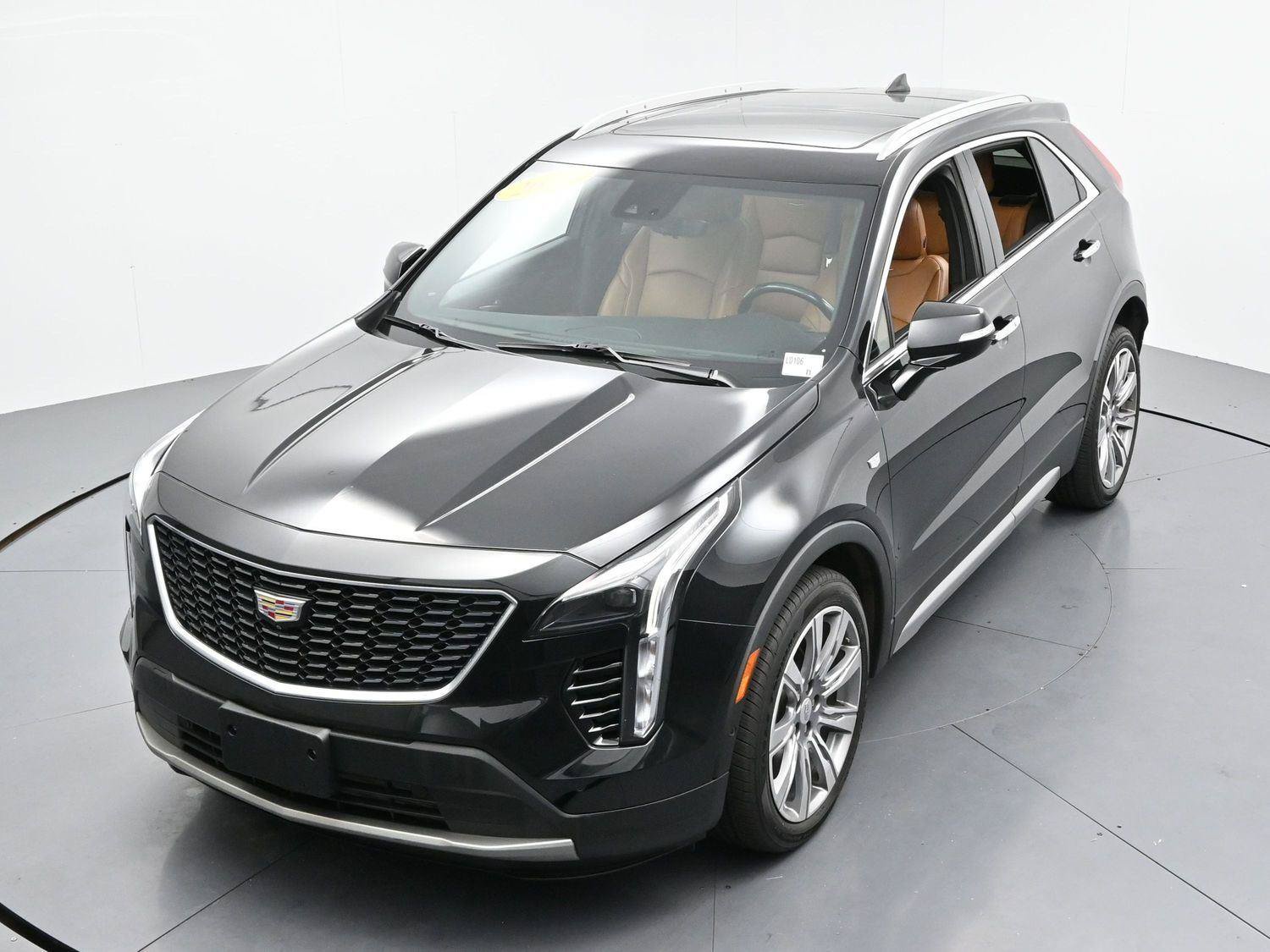 Certified 2022 Cadillac XT4 Premium Luxury w/ Enhanced Visibility Package AWD/4WD image 39