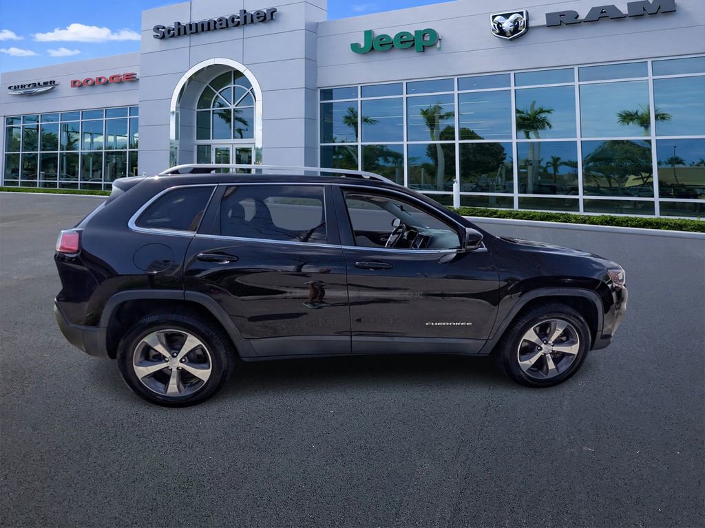 Used 2019 Jeep Cherokee Limited image 8