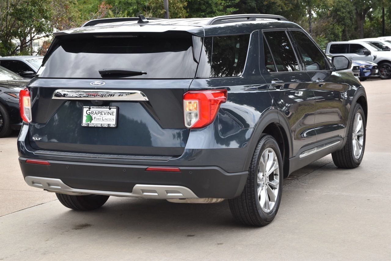 Certified 2023 Ford Explorer XLT w/ Equipment Group 202A RWD image 8
