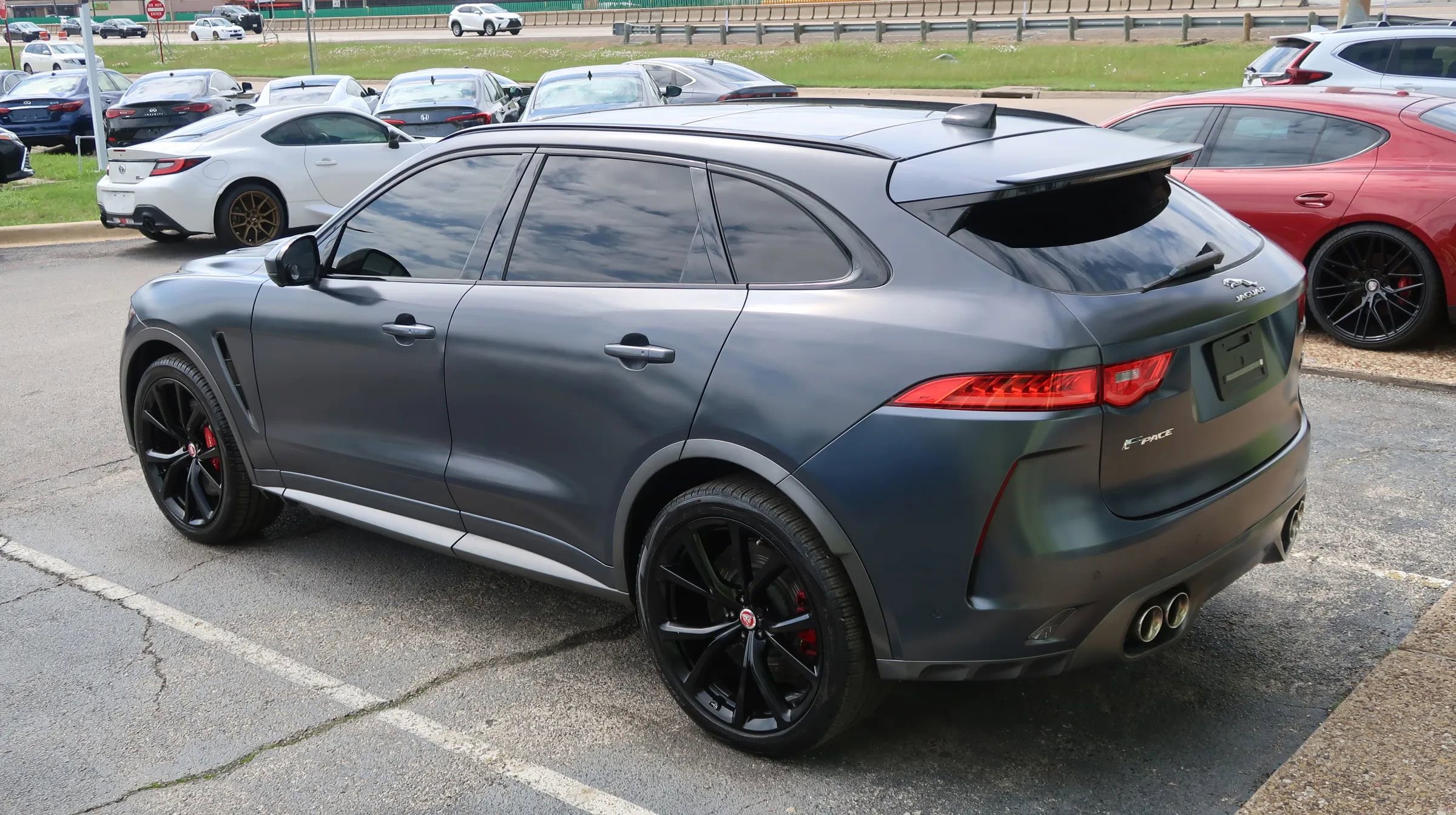 Used 2020 Jaguar F-PACE SVR AWD/4WD image 12