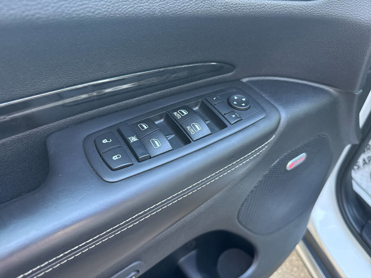 Used 2015 Dodge Durango Citadel w/ Technology Group AWD/4WD image 13