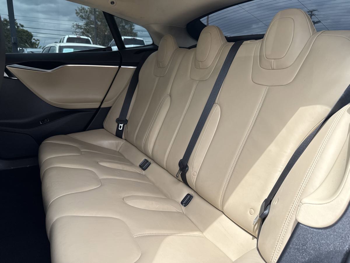 Used 2014 Tesla Model S 85 RWD image 10