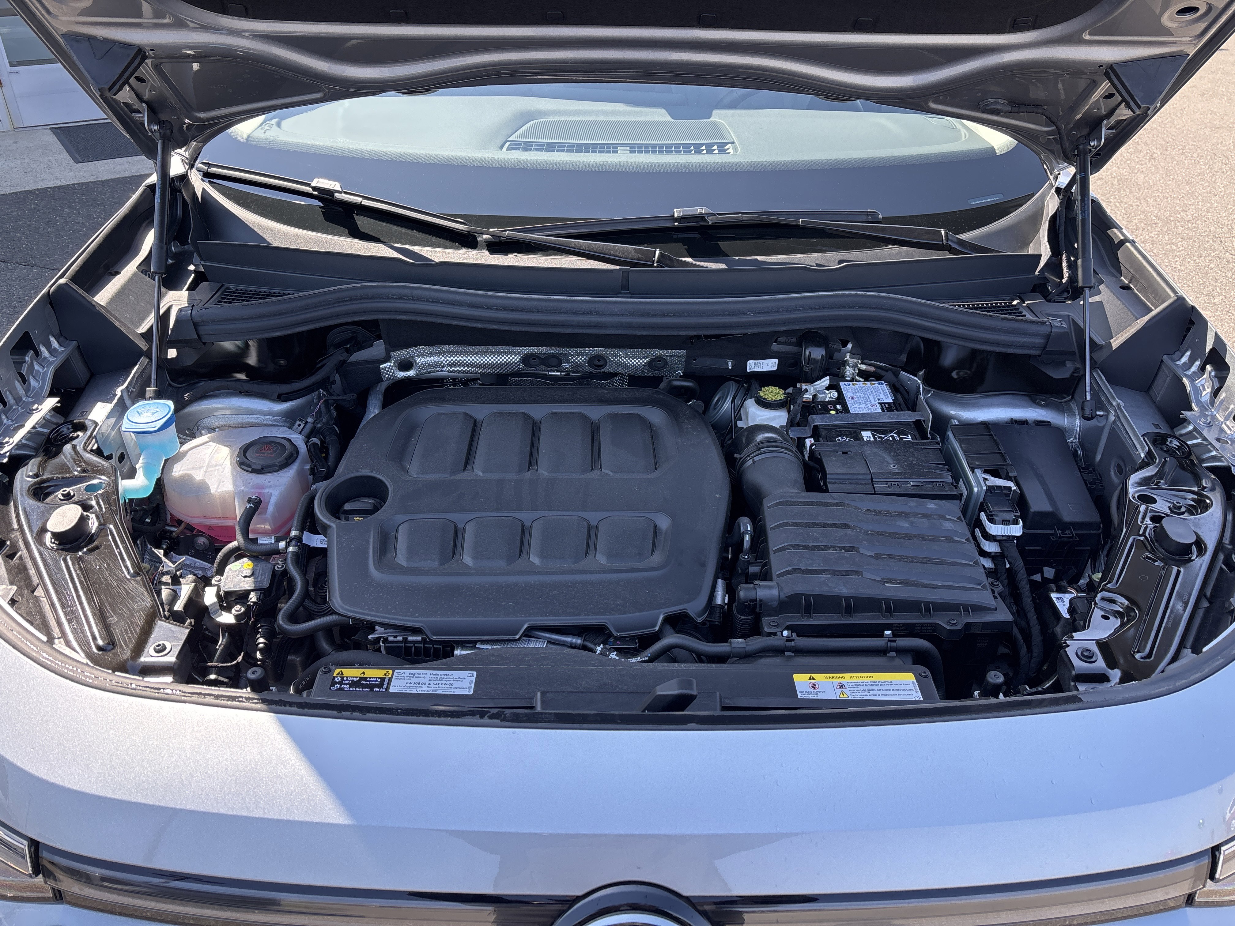 Used 2025 Volkswagen Tiguan S image 31