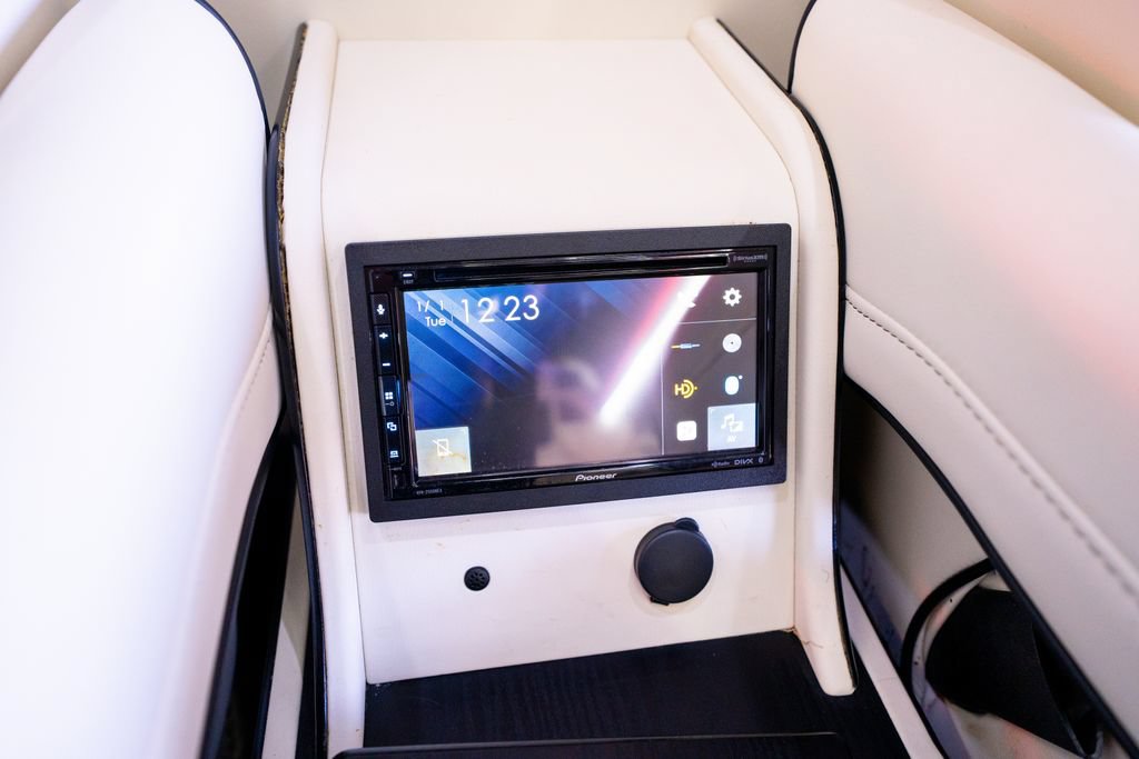 Used 2019 Mercedes-Benz Sprinter 170 image 45