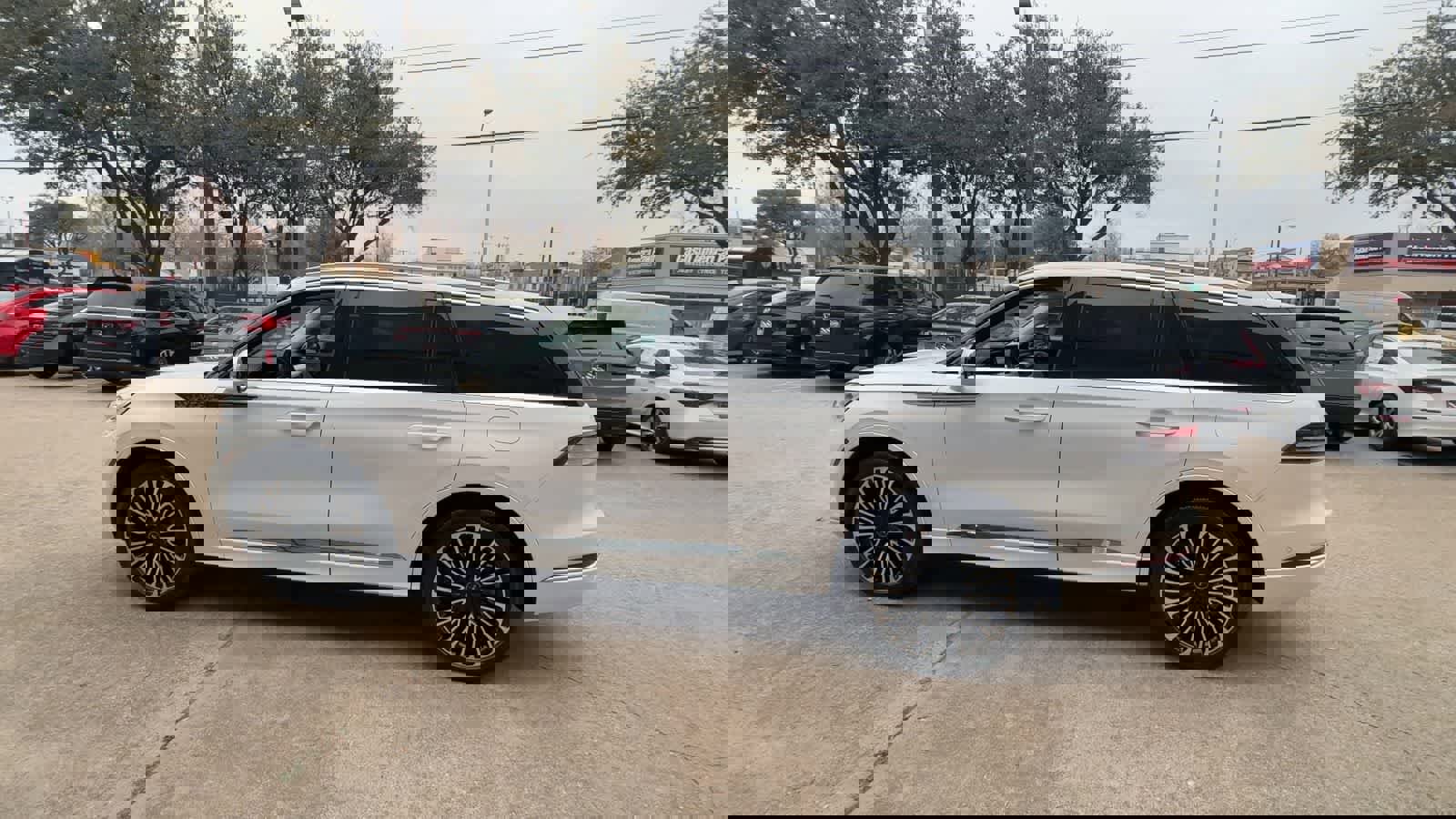 Used 2022 Lincoln Aviator Black Label w/ Dynamic Handling Package image 5