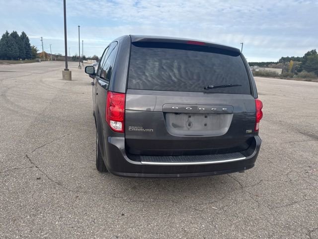 Used 2019 Dodge Grand Caravan SE w/ Rear Park Assist Package image 18