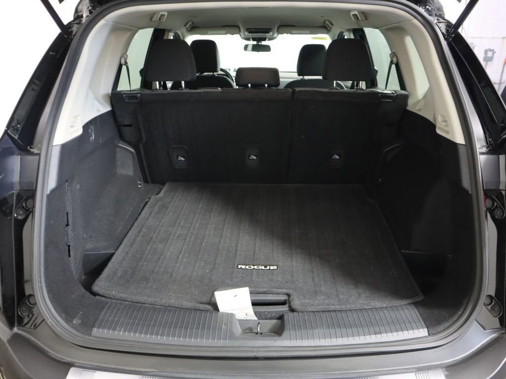 Used 2022 Nissan Rogue SV AWD/4WD image 33