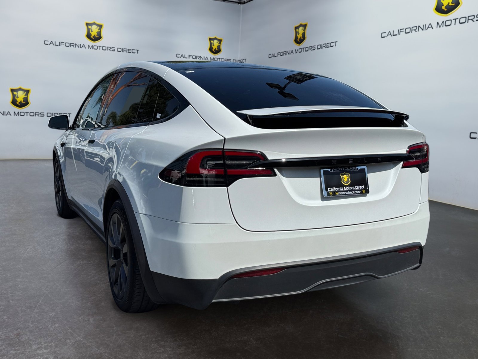 Used 2024 Tesla Model X AWD/4WD image 3
