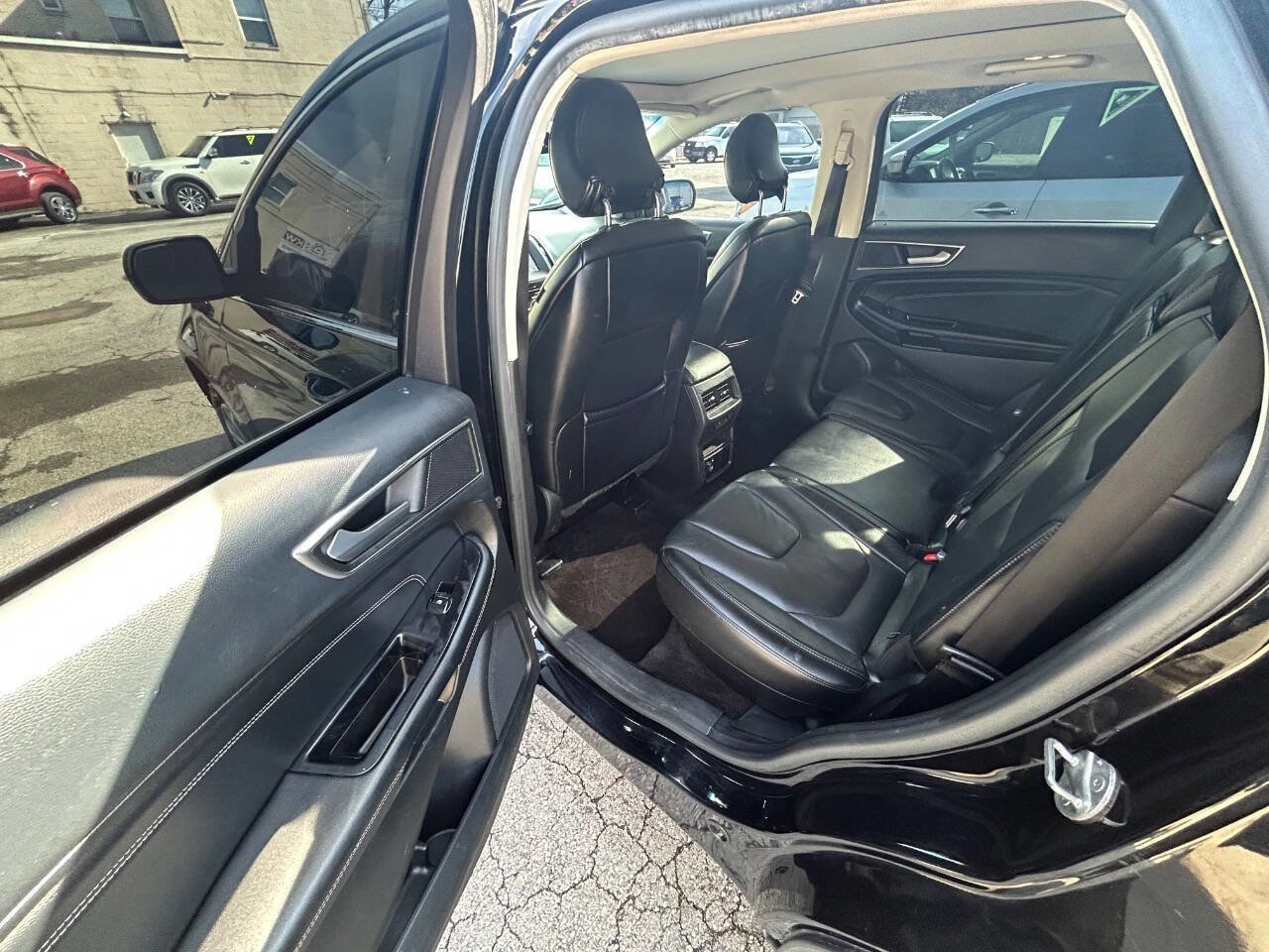 Used 2016 Ford Edge Titanium w/ Equipment Group 301A image 7