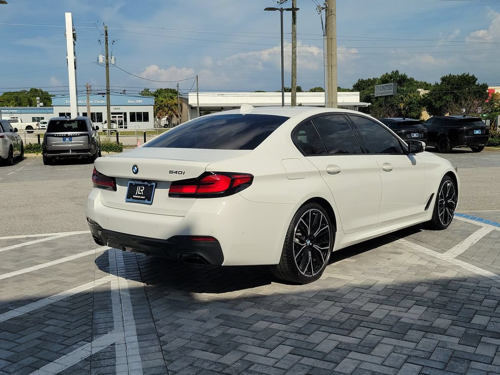 Used 2022 BMW 540i w/ M Sport Package RWD image 5