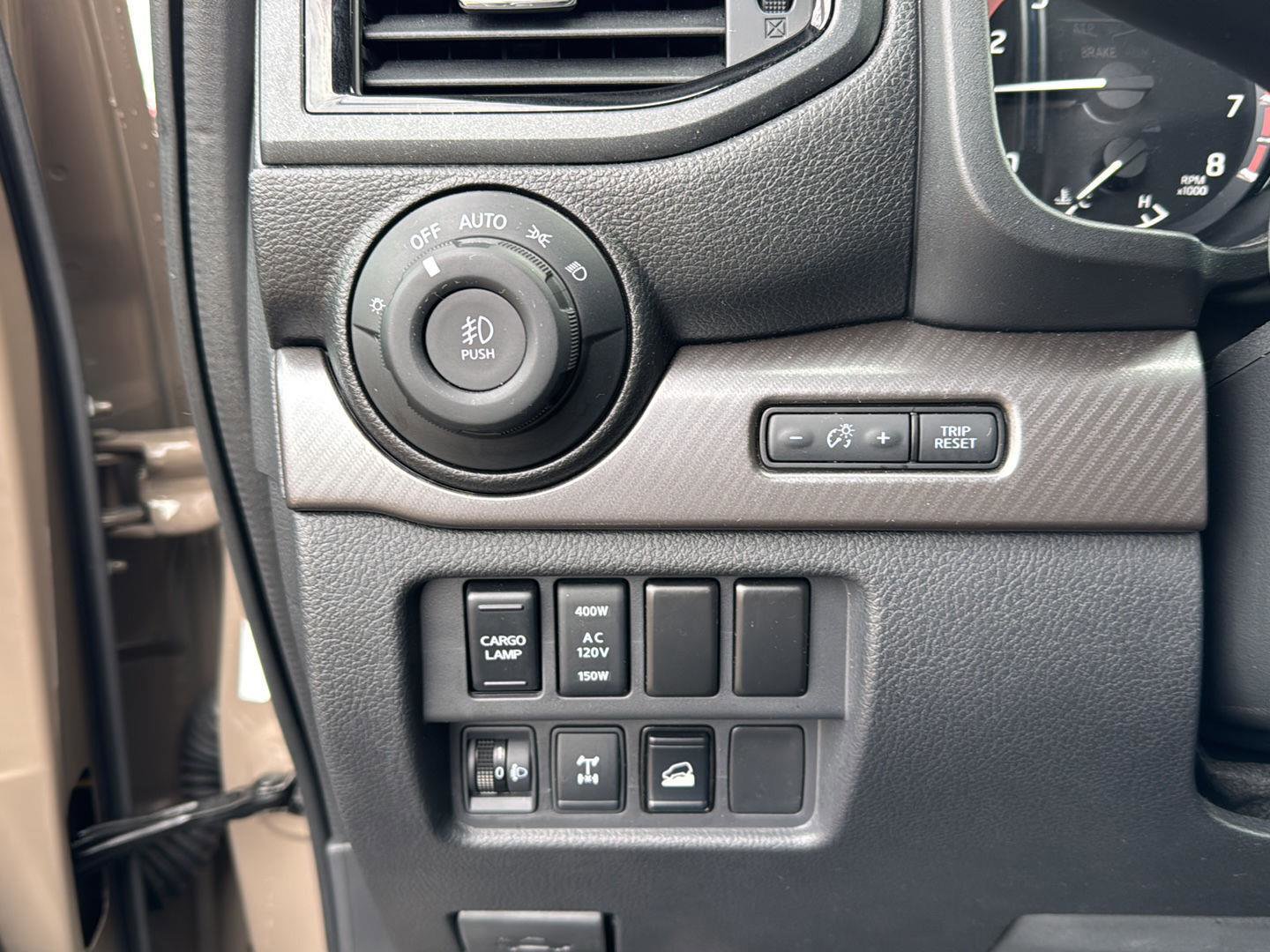 Used 2023 Nissan Titan PRO-4X w/ Pro-4x Convenience Package image 21