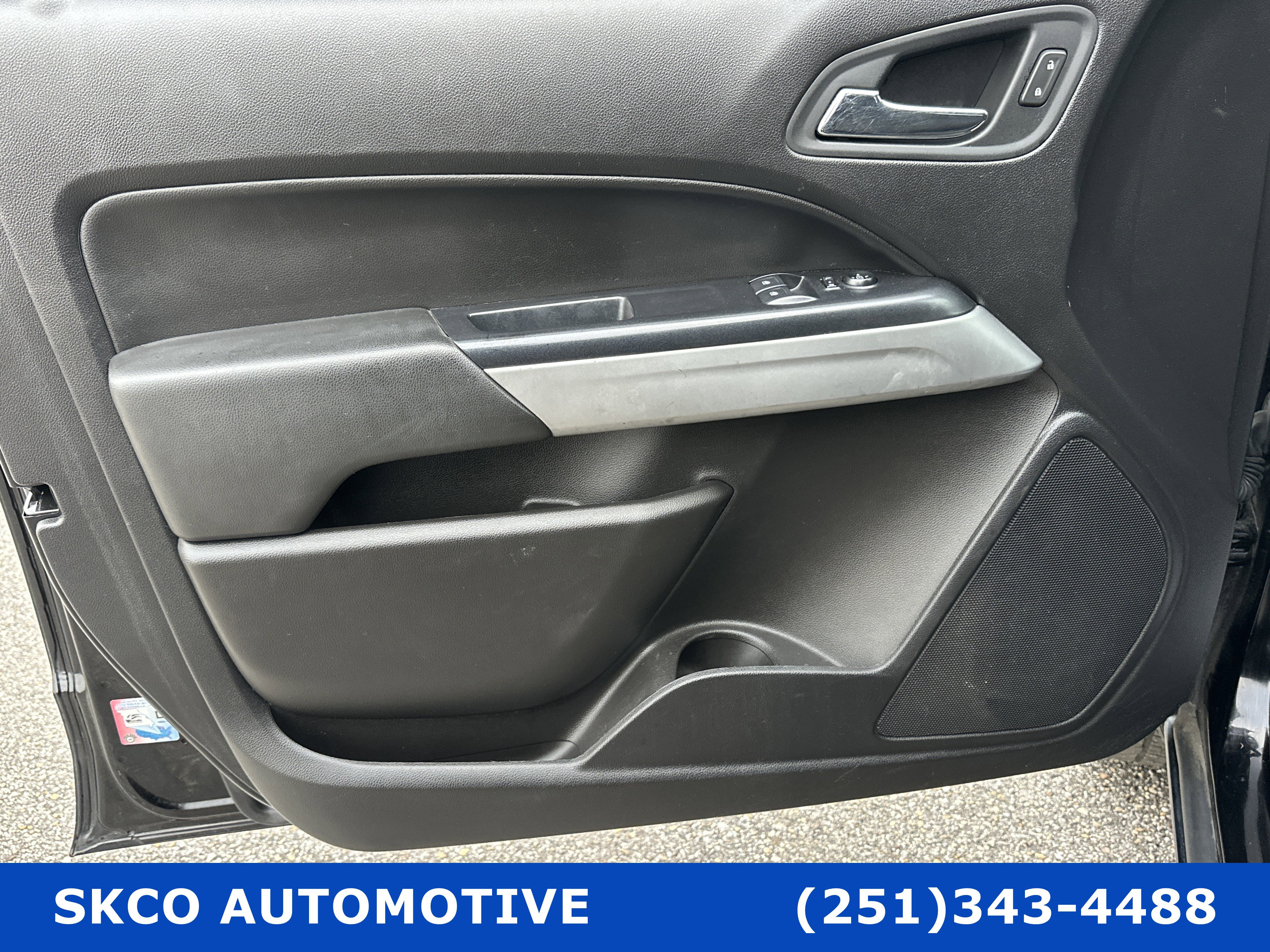 Used 2021 Chevrolet Colorado LT w/ Fleet Safety Package RWD image 12