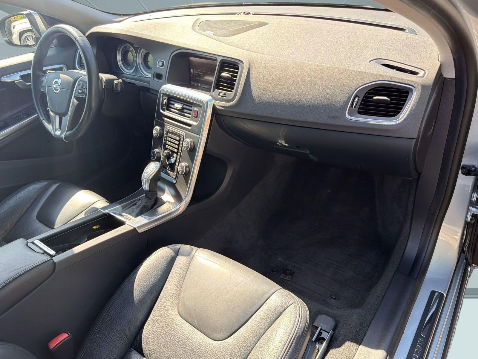 Used 2013 Volvo S60 T5 image 30