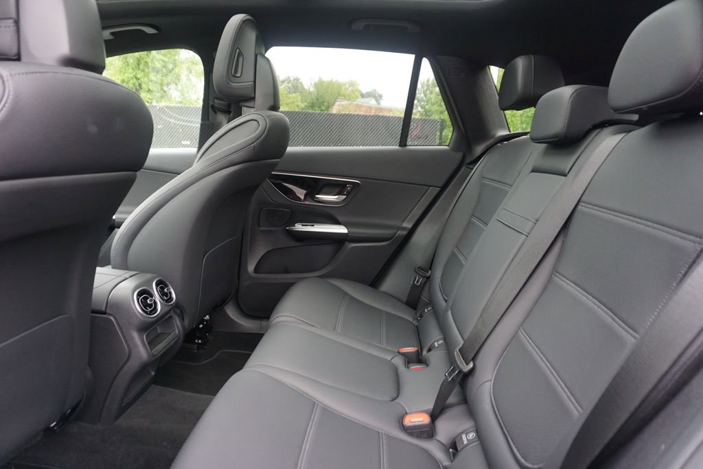 Certified 2025 Mercedes-Benz GLC 300 image 13