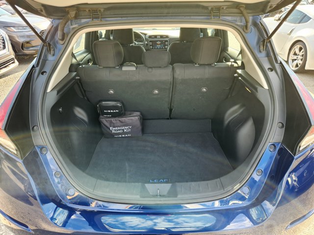 Certified 2025 Nissan Leaf S FWD image 18