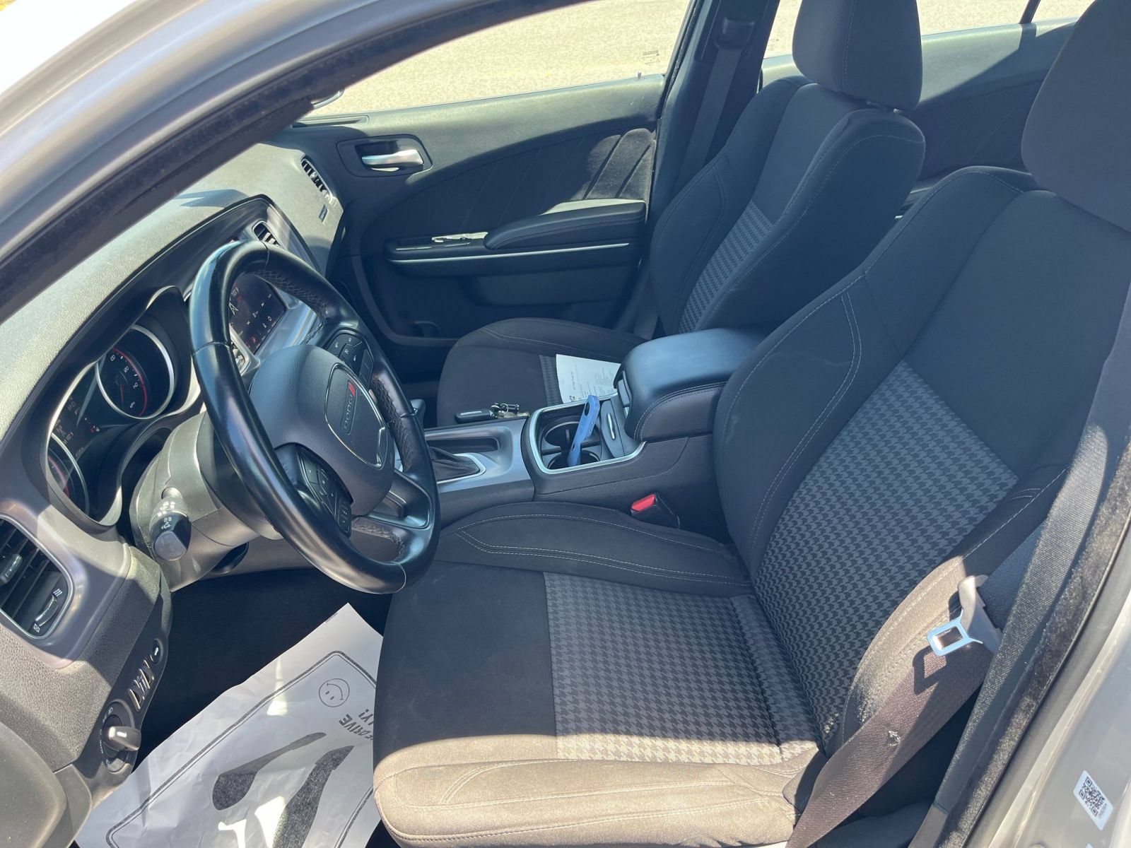 Used 2023 Dodge Charger SXT RWD image 30