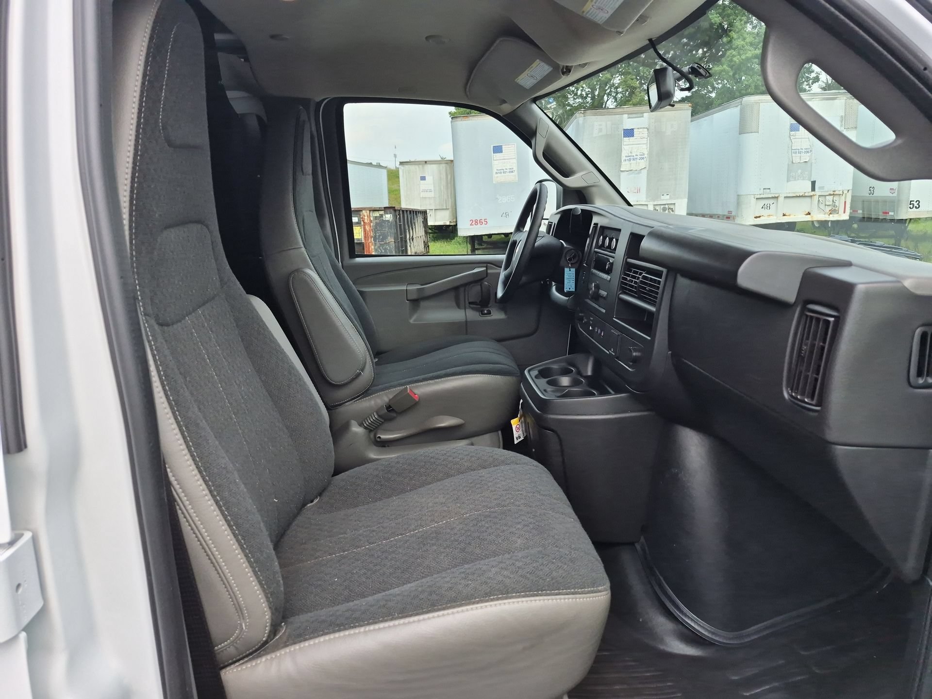 Used 2025 Chevrolet Express 2500 w/ Driver Convenience Package RWD image 25
