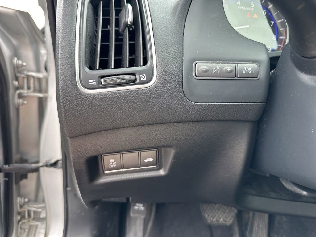 Used 2014 INFINITI Q50 Premium w/ Spare Tire Package image 19