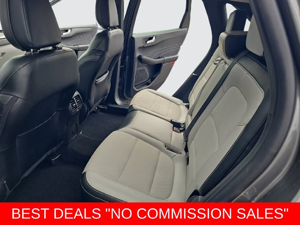 Used 2025 Ford Escape SE FWD image 14