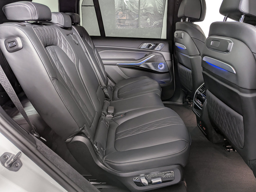 Used 2026 BMW ALPINA XB7 AWD/4WD image 48