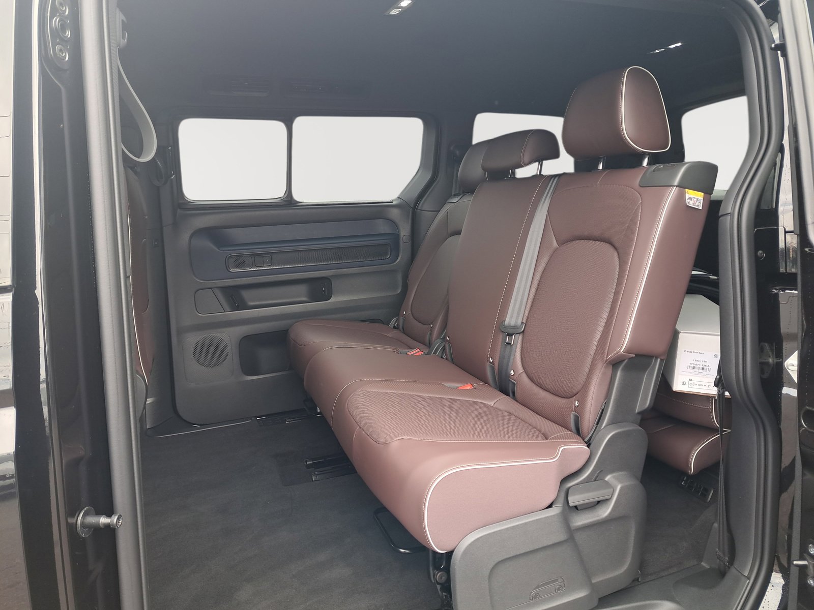 New 2025 Volkswagen ID. Buzz Pro S image 13