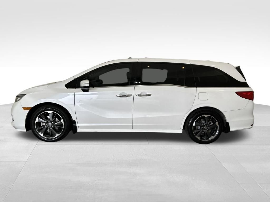 Used 2024 Honda Odyssey Elite image 2