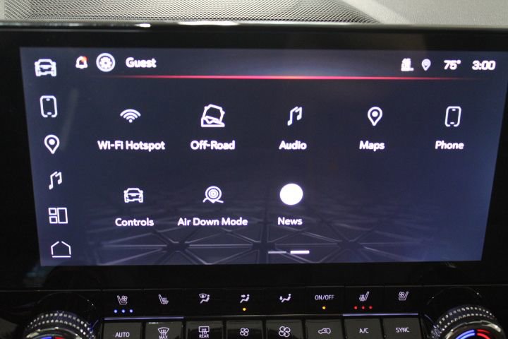 New 2026 GMC Canyon AT4 w/ Technology Plus Package AWD/4WD image 59