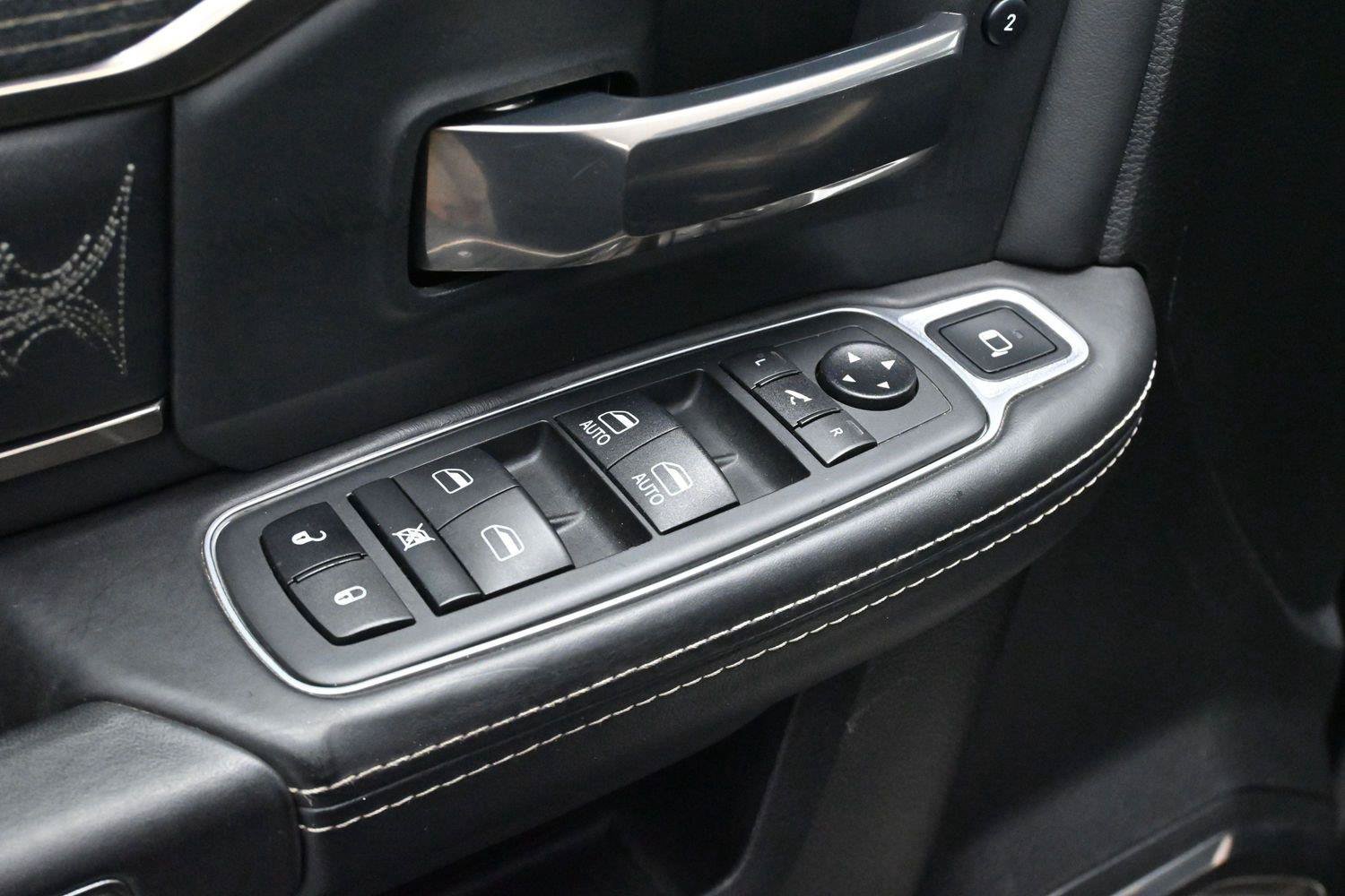 Used 2020 RAM 2500 Limited AWD/4WD image 11
