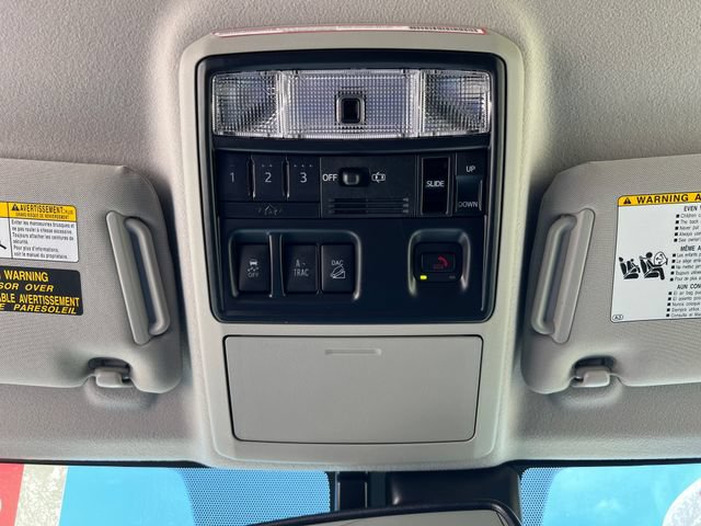 Used 2024 Toyota 4Runner SR5 Premium w/ Moonroof Package AWD/4WD image 32