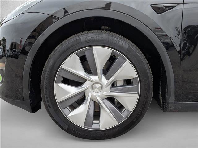 Used 2023 Tesla Model Y Long Range AWD/4WD image 23