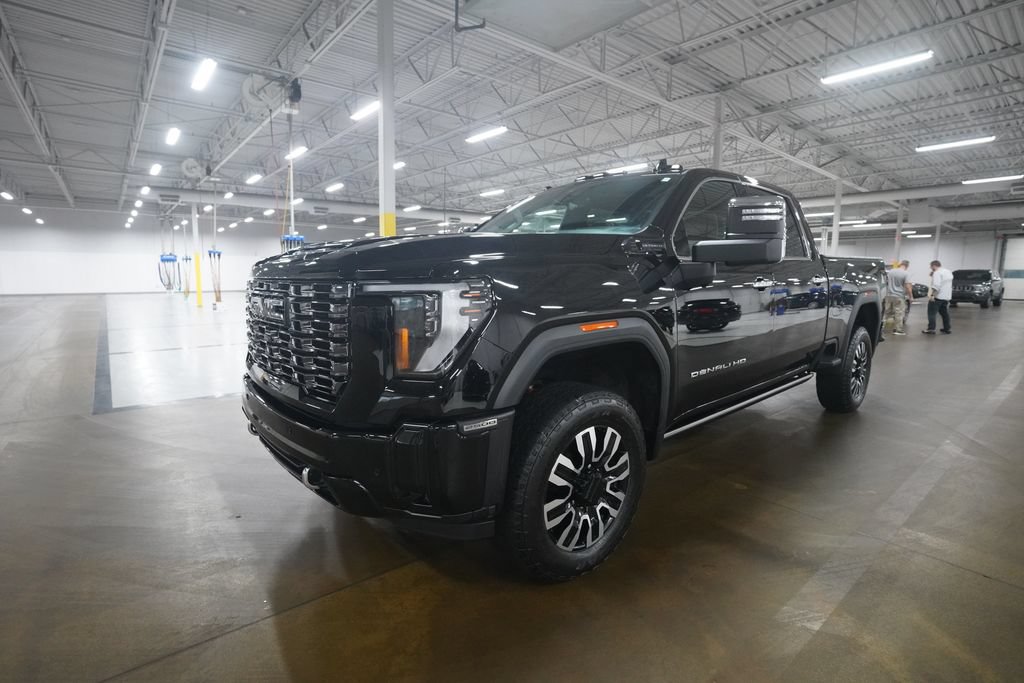 Used 2025 GMC Sierra 2500 Denali Ultimate w/ Max Trailering Package AWD/4WD image 12