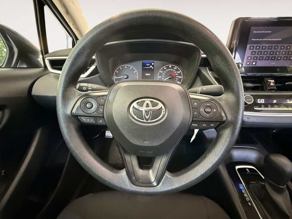 Used 2023 Toyota Corolla LE FWD image 11