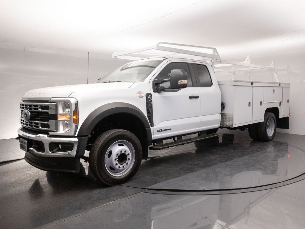 New 2026 Ford F450 XL w/ XL Chrome Package image 4