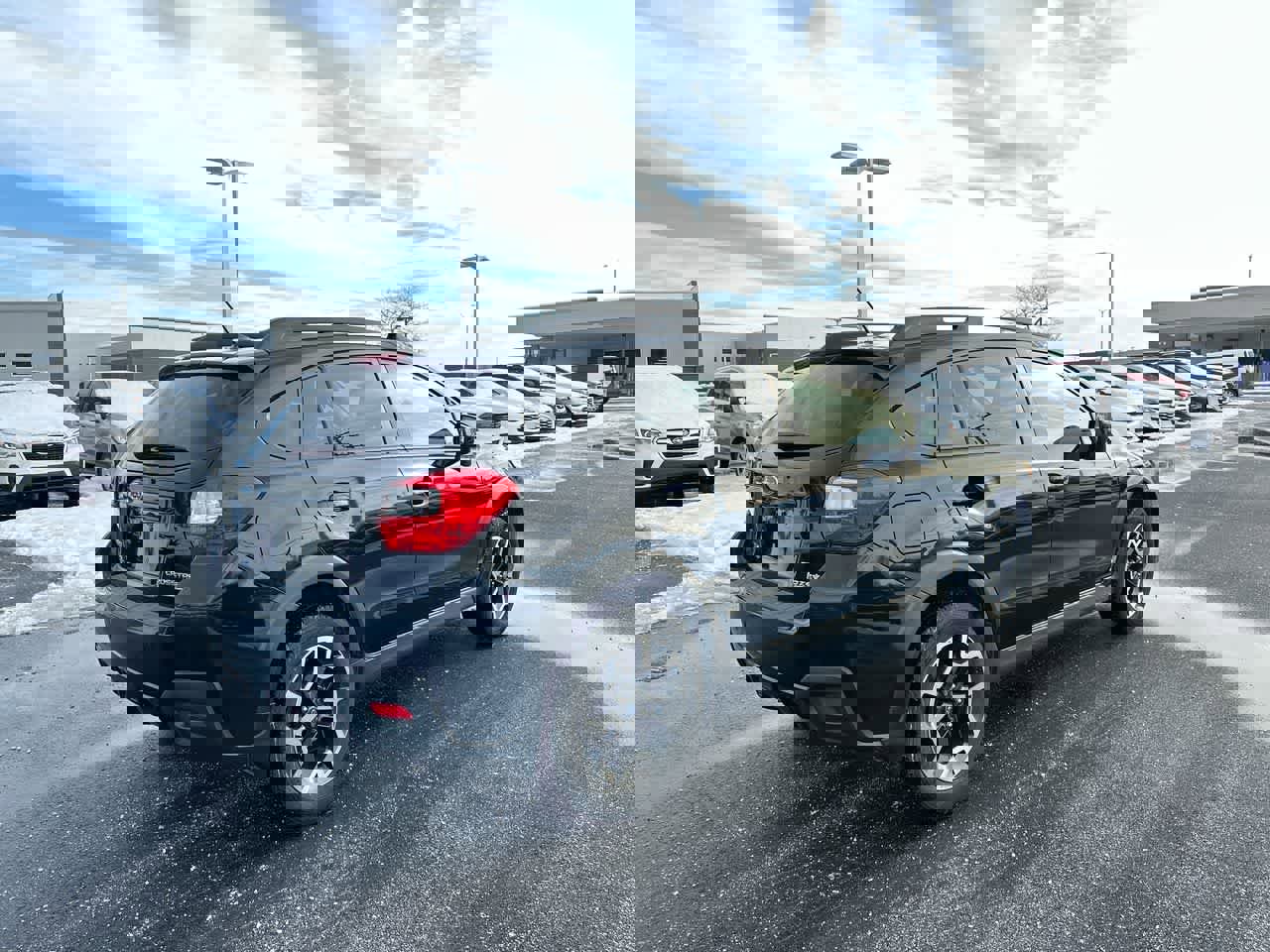 Used 2017 Subaru Crosstrek 2.0i Premium w/ Moonroof Package image 13