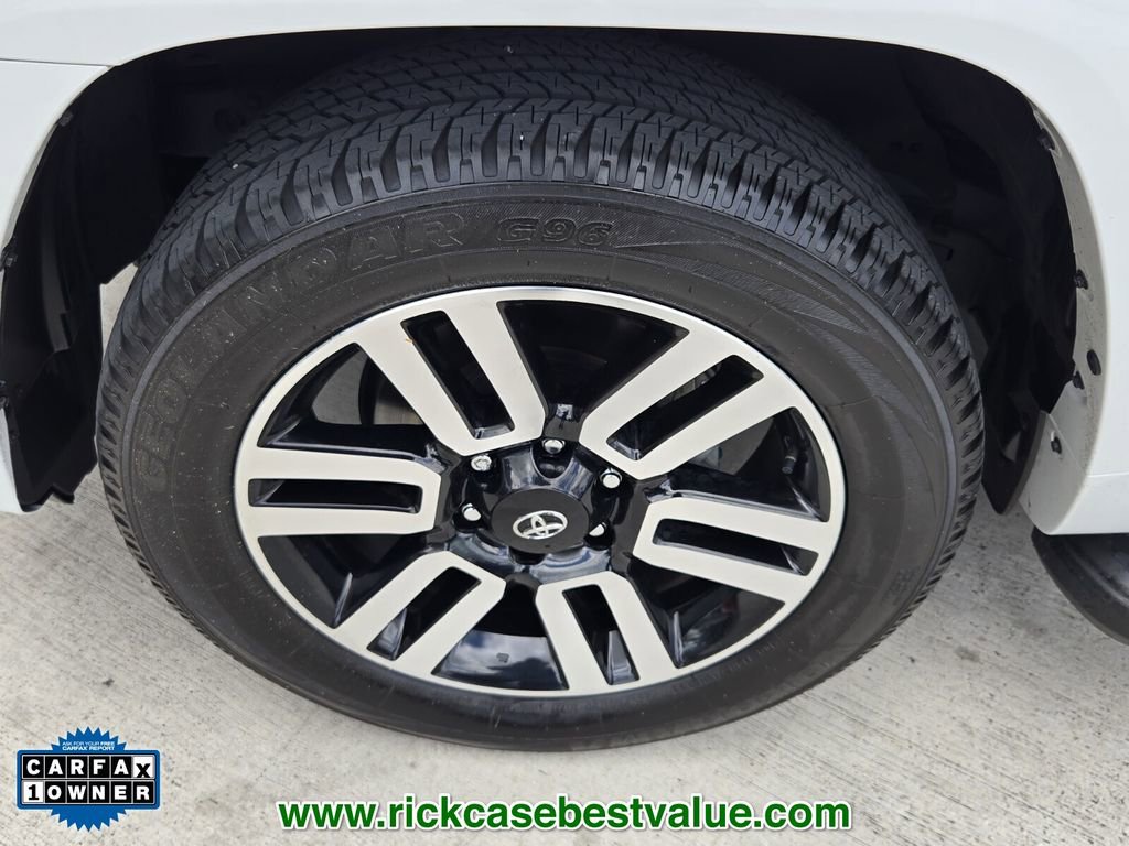 Used 2024 Toyota 4Runner Limited AWD/4WD image 10