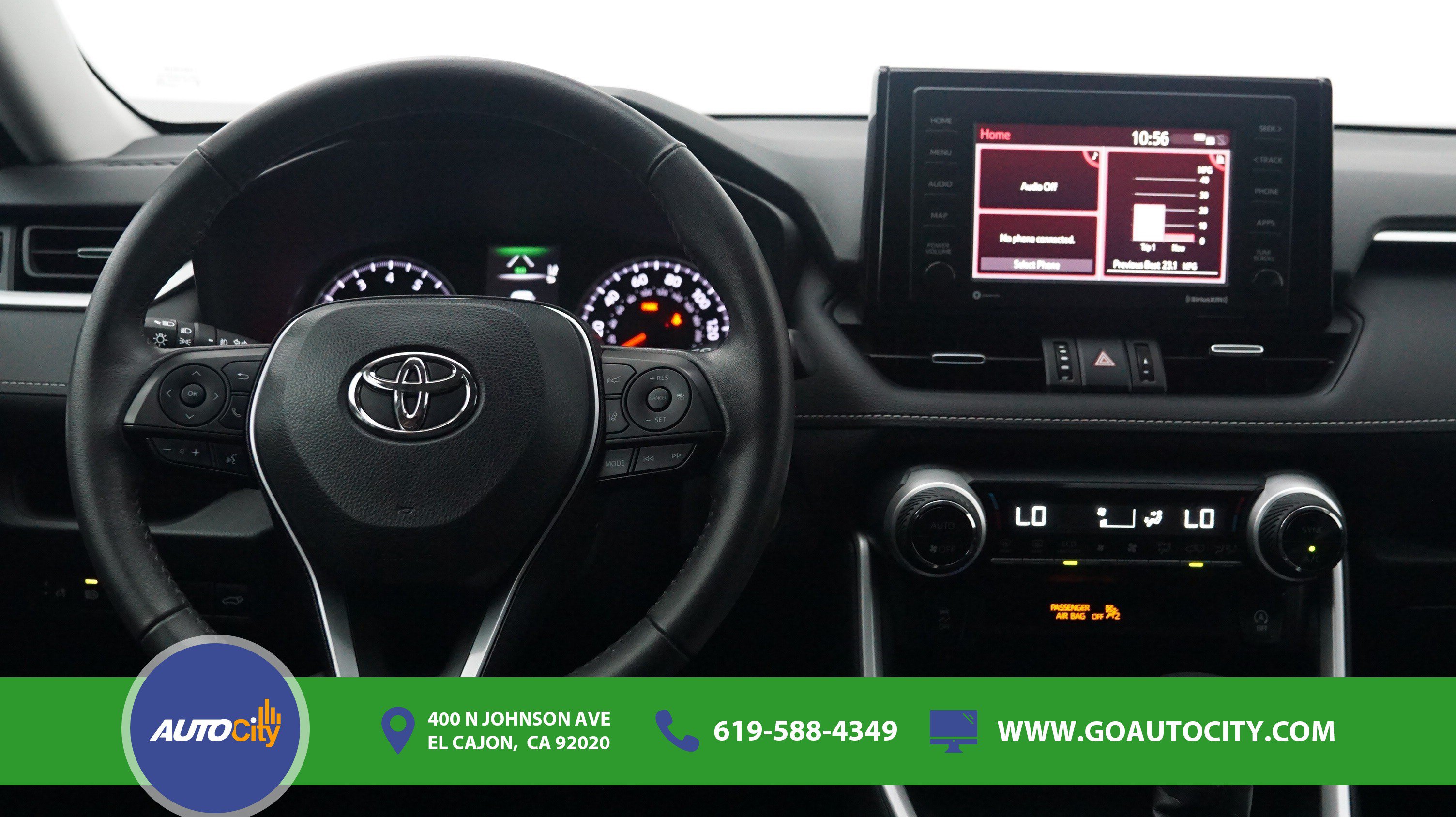 Used 2022 Toyota RAV4 XLE Premium FWD image 5