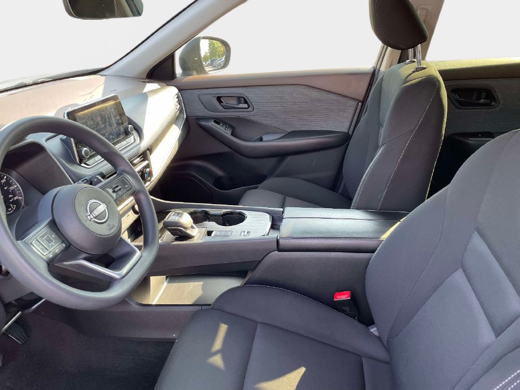 Used 2023 Nissan Rogue S FWD image 24